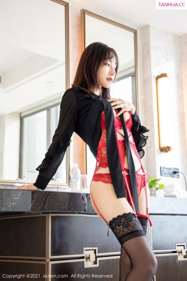 西门小玉  粉墨少女西门小玉 鲜艳多姿猩红服饰第60张图片